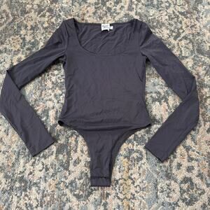 Princess Polly Long Sleeve Bodysuit- Size 2